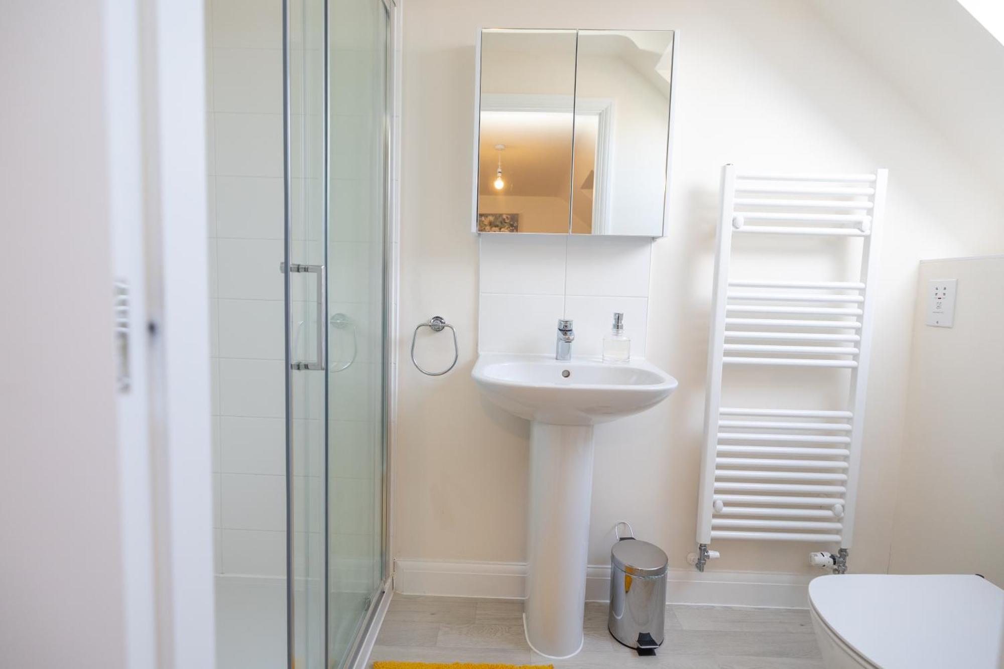 Home In Hugglescote - Long Stays Coalville Extérieur photo